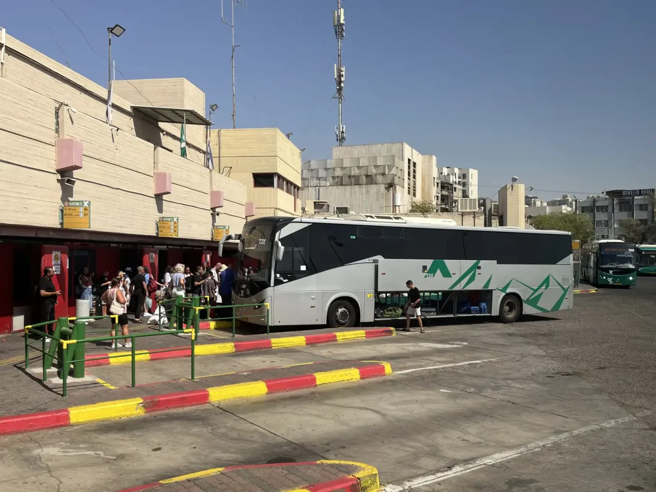 RafKav Reisebus von Elat nach En Bokek